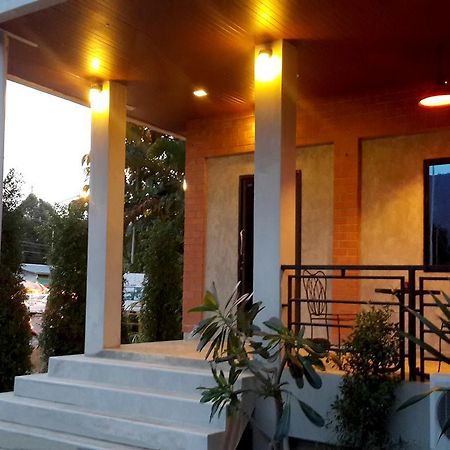 Hotel Toffee House Nakhon Nayok Esterno foto