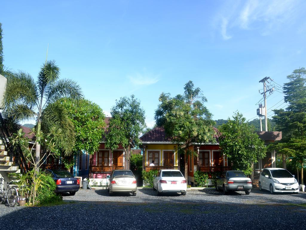 Hotel Toffee House Nakhon Nayok Esterno foto