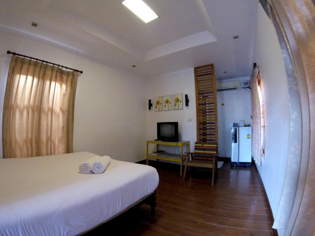 Hotel Toffee House Nakhon Nayok Esterno foto