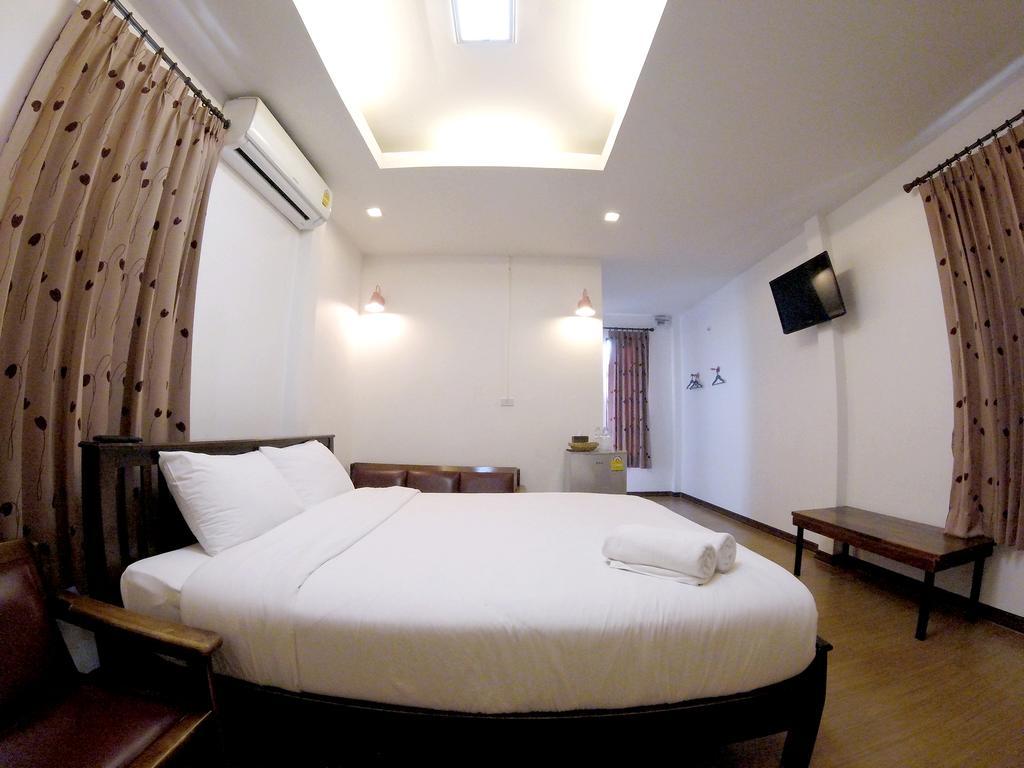 Hotel Toffee House Nakhon Nayok Esterno foto