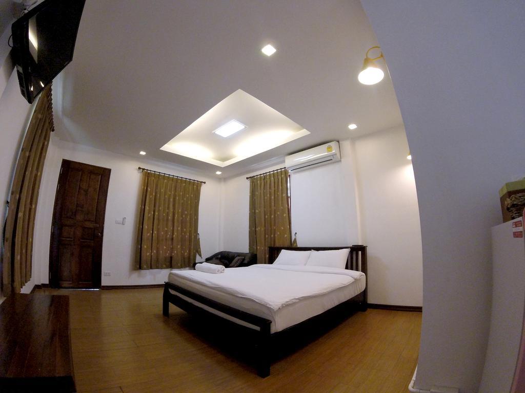 Hotel Toffee House Nakhon Nayok Esterno foto