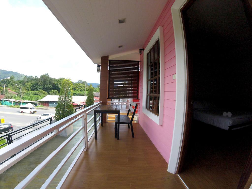 Hotel Toffee House Nakhon Nayok Esterno foto