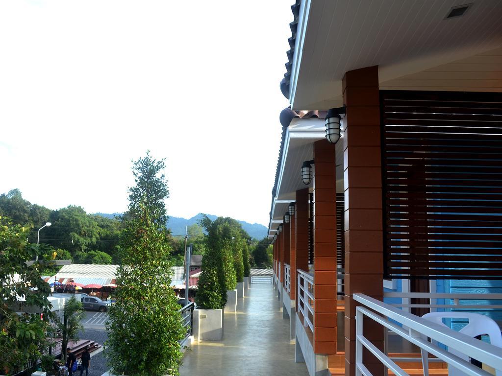 Hotel Toffee House Nakhon Nayok Esterno foto