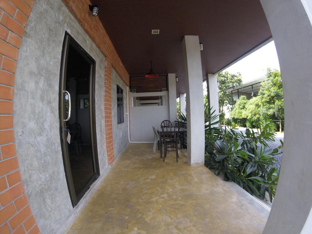 Hotel Toffee House Nakhon Nayok Esterno foto